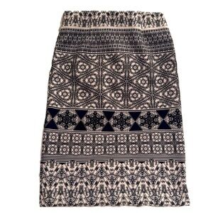 Black and ivory metaphor fitted pencil skirt knee length size extra small ￼